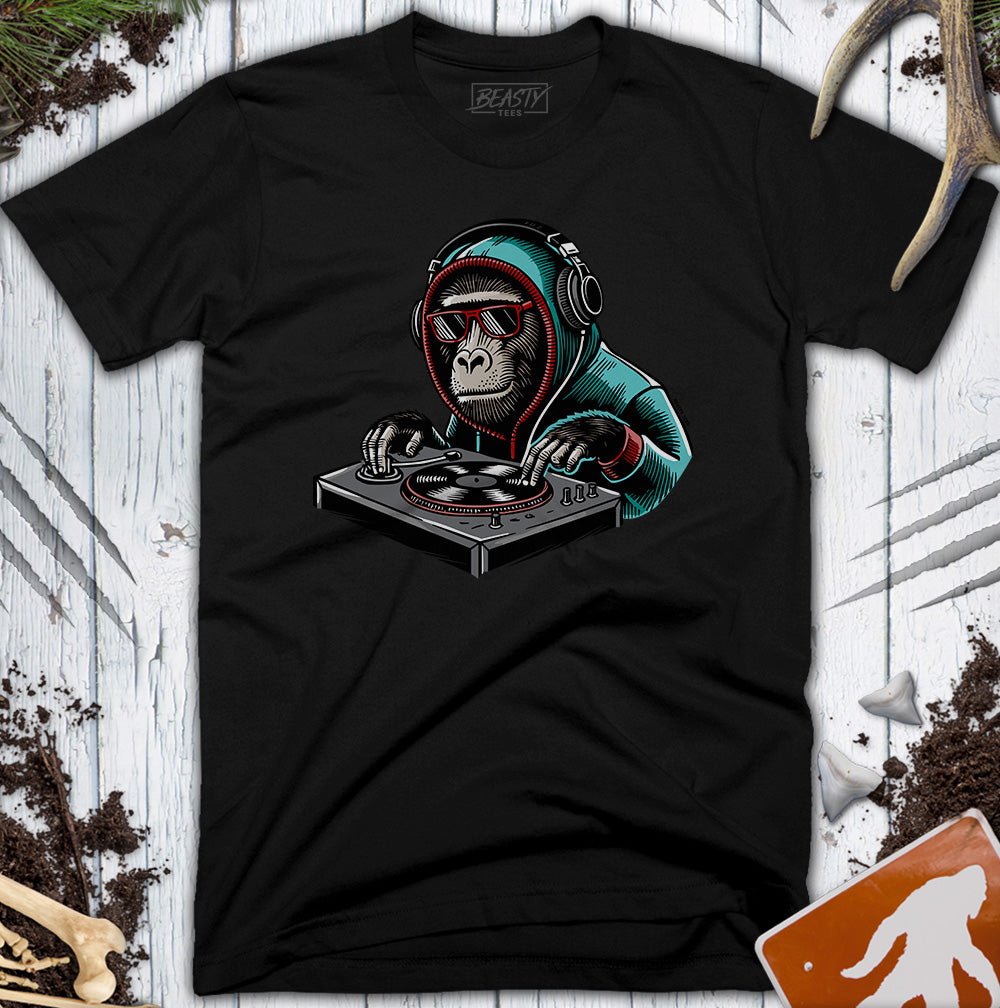 Monkey Chimp DJ Turntable T-Shirt