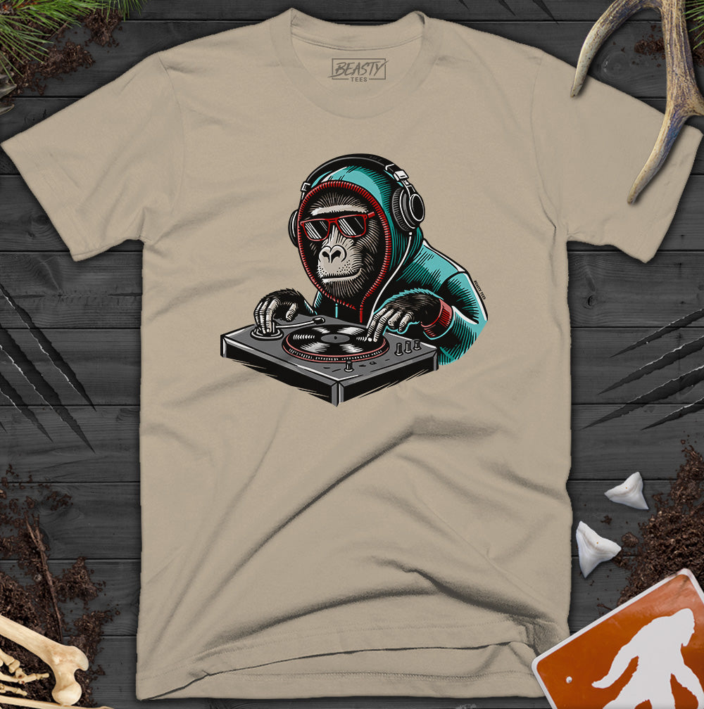 Monkey Chimp DJ Turntable T-Shirt