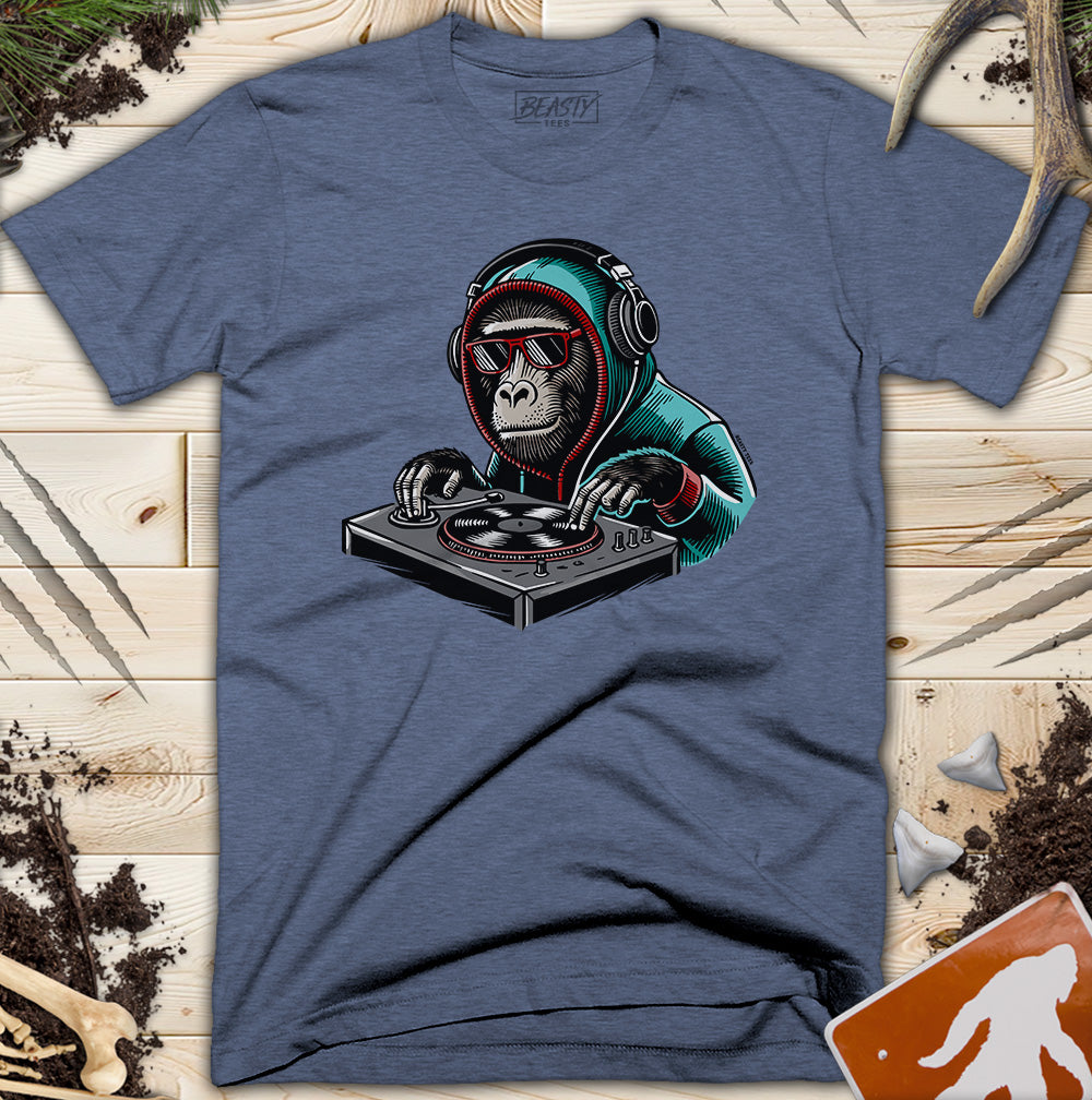Monkey Chimp DJ Turntable T-Shirt